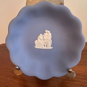 Vintage 1957 Wedgwood Blue Jasperware trinket dish